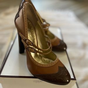Size 5 BCBG heels, brown & tan